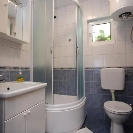 Zoki - Great Location Close To The Sea Apartment
