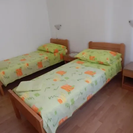 Apartment Zoki - Great Location Close To The Sea *