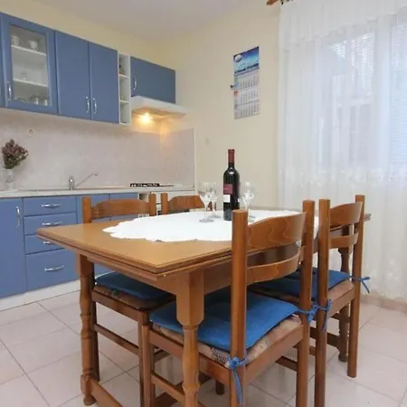 Zoki - Great Location Close To The Sea *